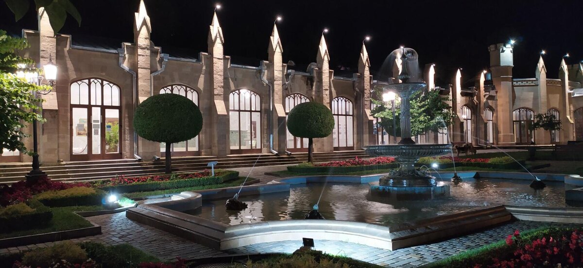 Курортный бульвар, Нарзанная галерея