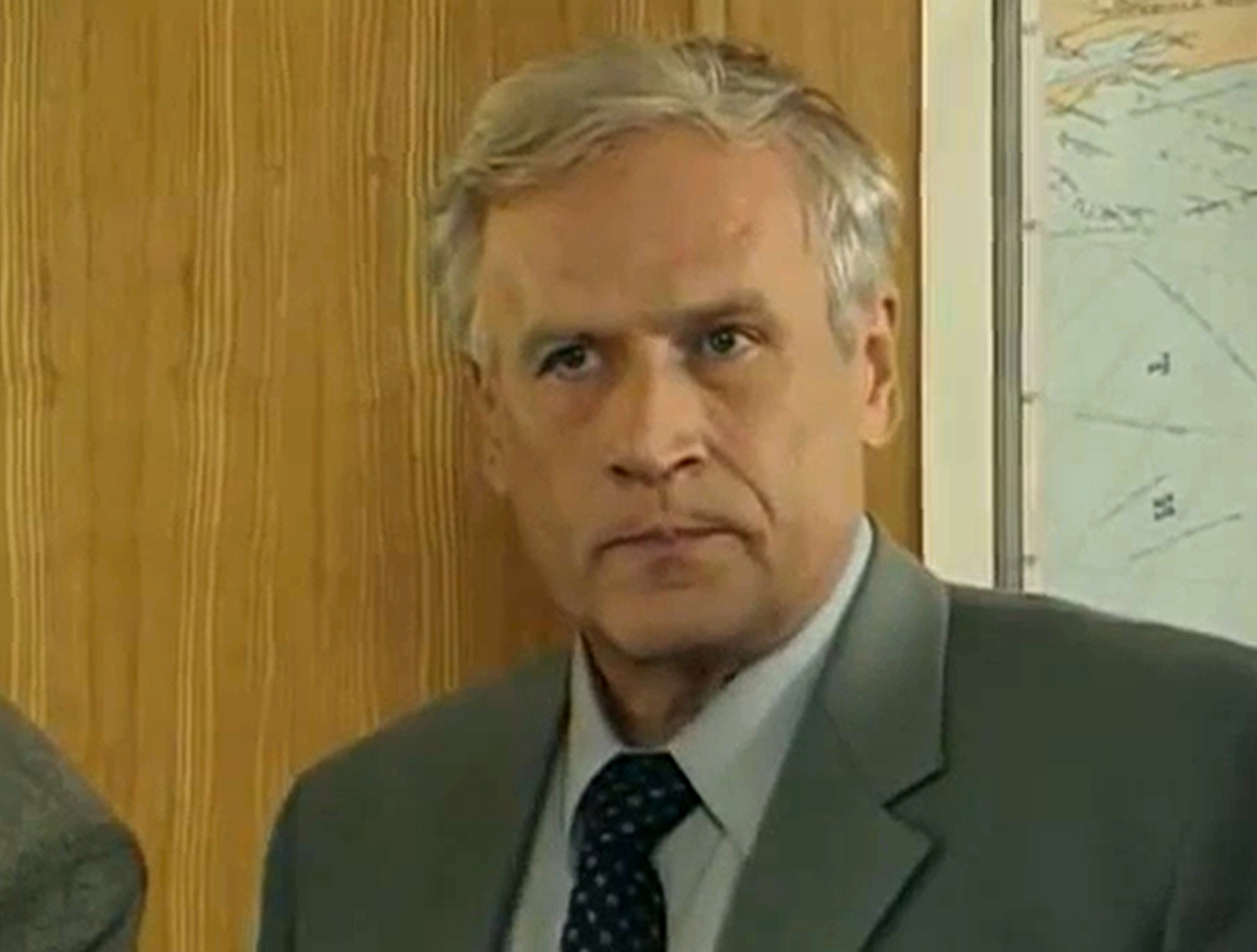 Кадр из сериала "Марш Турецкого", 2000 г., режиссер Михаил Туманишвили, сценаристы Олег Кавун, Рамиль Ямалеев, Елена Караваешникова, Андрей Кавун, композитор Владимир Корчагин (скриншот)