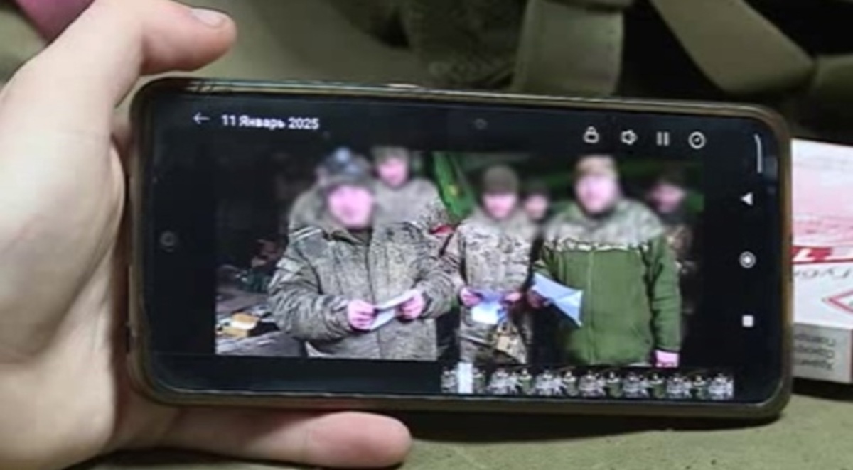    Воспитанник патриотического центра "Вымпел-Курск" получил именное видеосообщение от наших танкистов