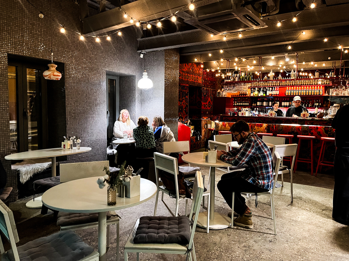 Интерьер первого этажа →