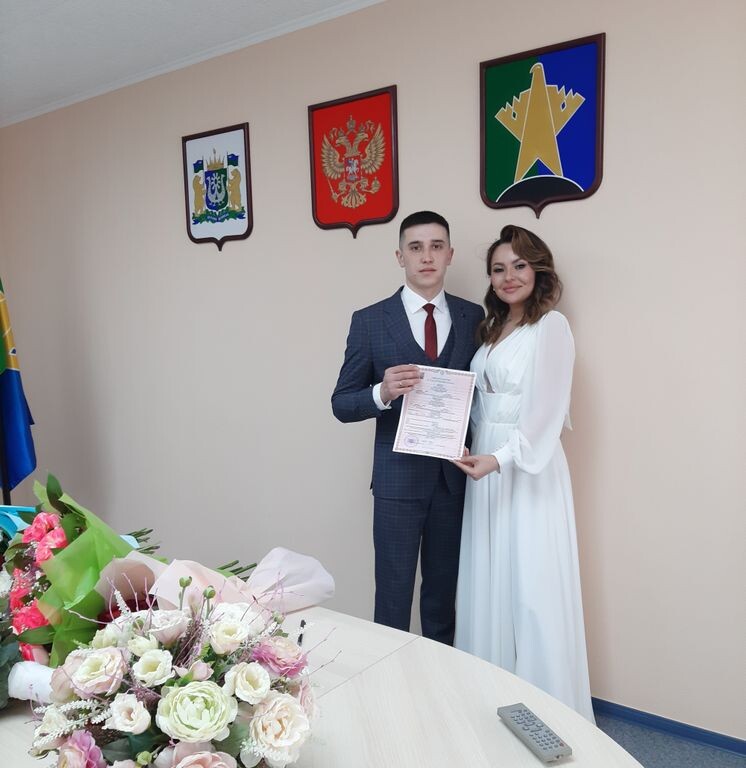    В Год семьи в Сургутском районе 751 пара связала себя узами брака