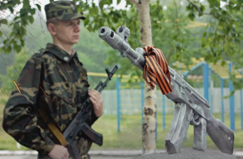 Памятник легендарному АК-47 на российской земле. Камчатка