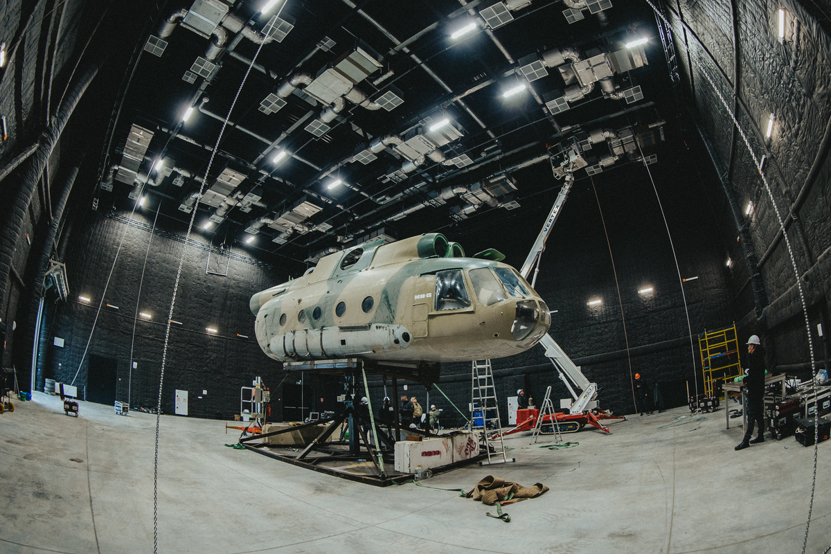 Вертолет нв съемках сериала «Центурия» // Фото: пресс-служба арт-кластера «Таврида»