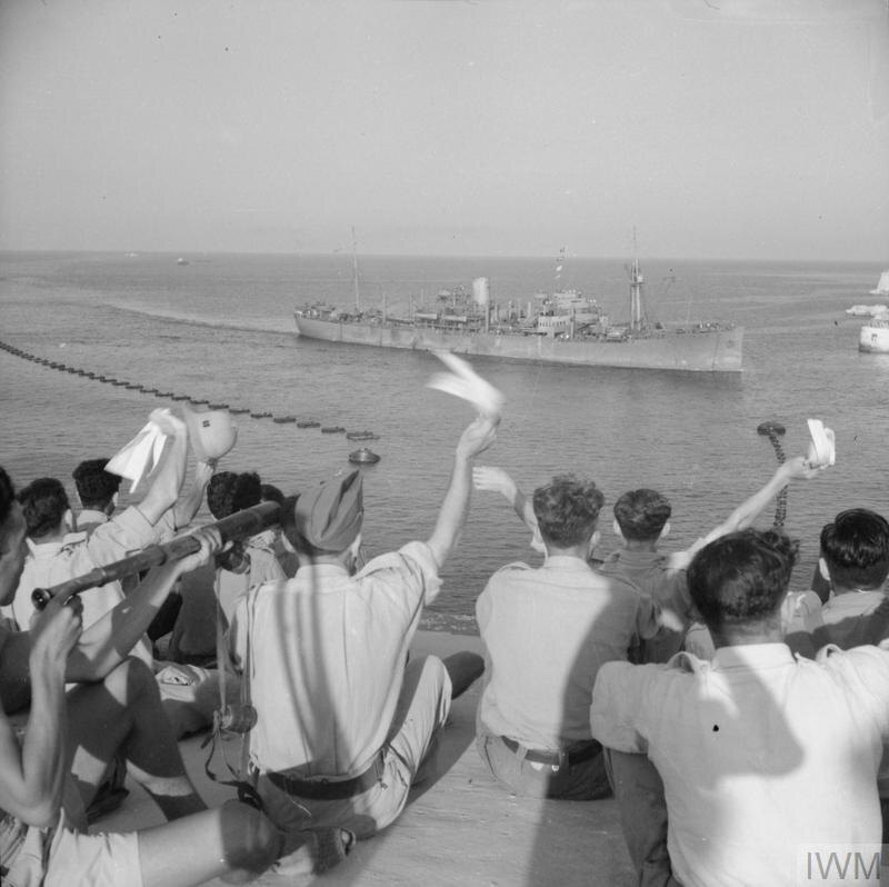 прибытие первого судна из конвоя для Мальты