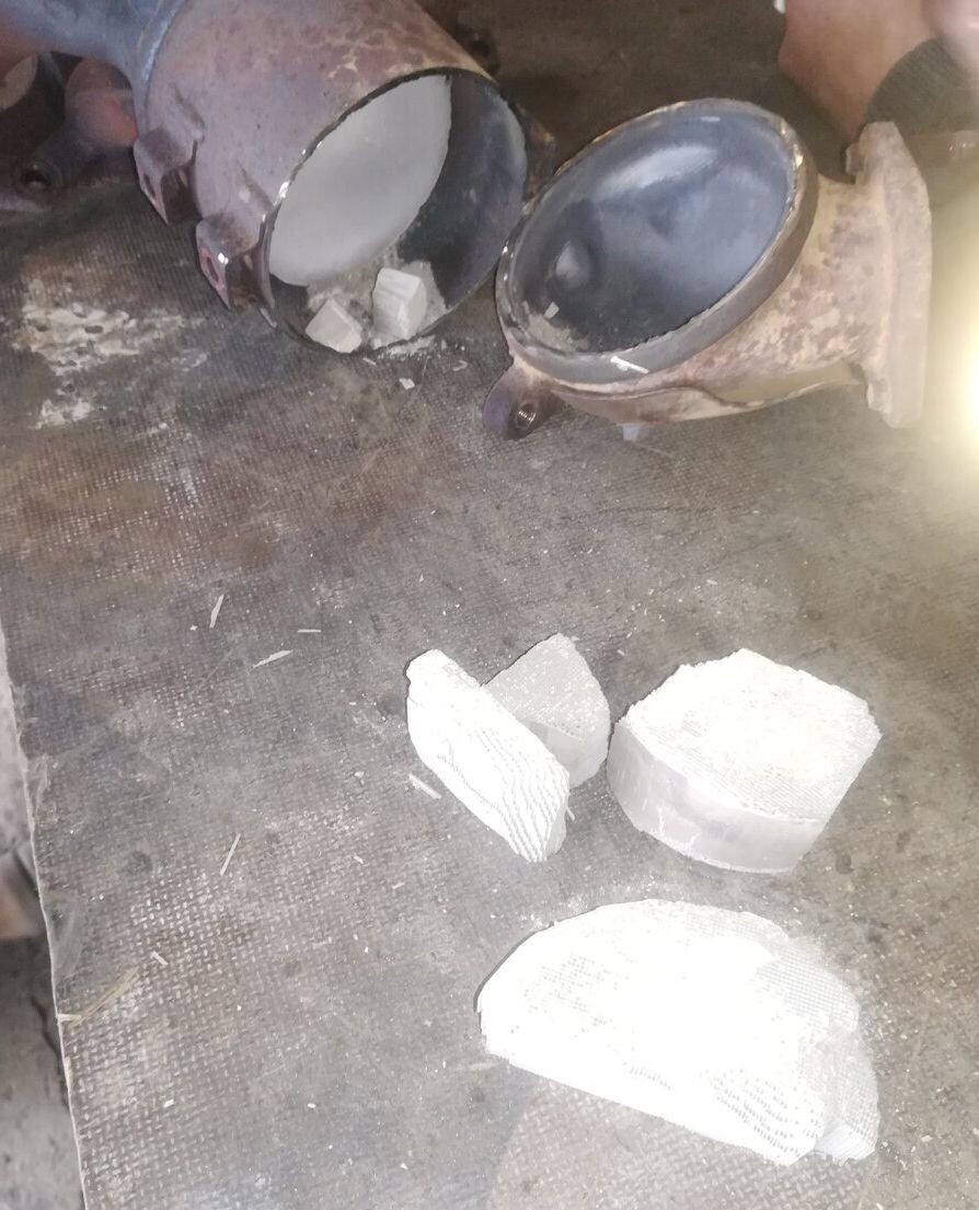 Развалившийся каталитический нейтрализатор