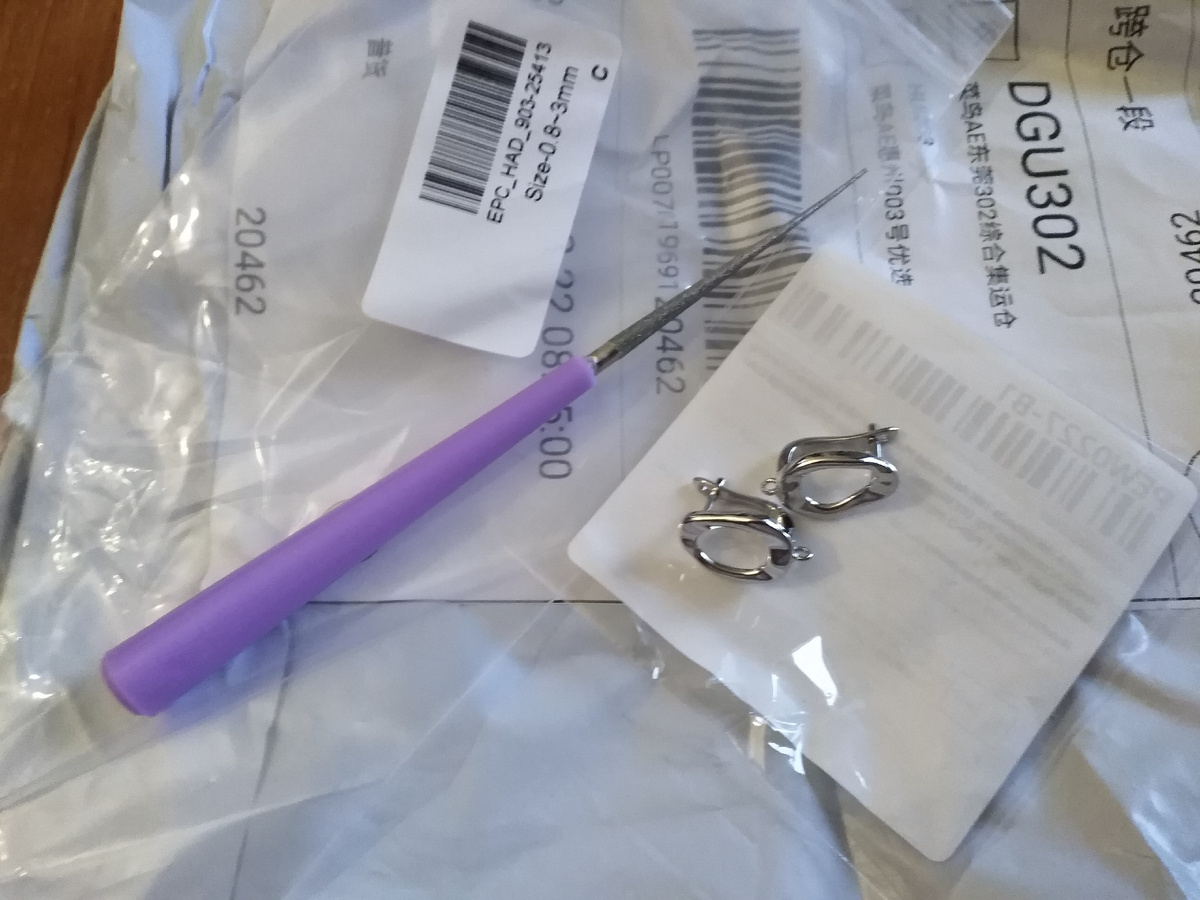 Швензы и приспособа для расширения отверстий в бусинах.