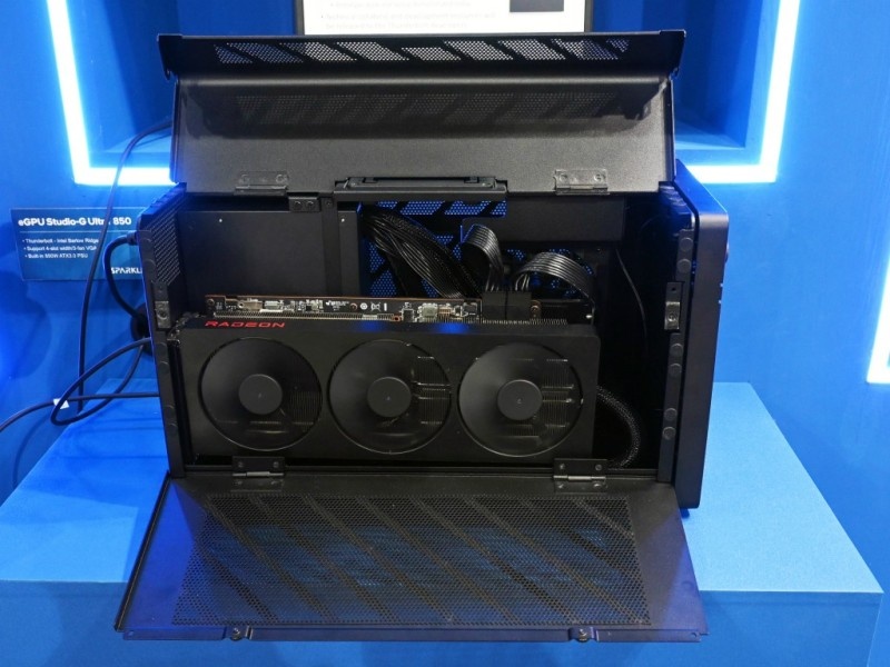    Sparkle показала корпус для внешней видеокарты с Thunderbolt 5