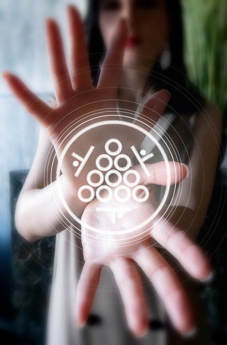 Знак Белый огонь - расслабление сознания и тела, осознанность и слияние с пространством. Личное фото канала.