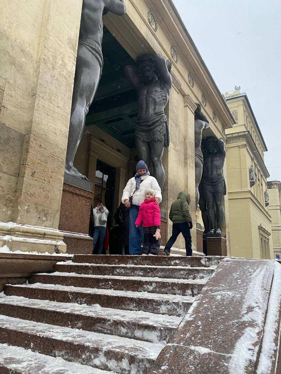 Загадываем желания у Атлантов 