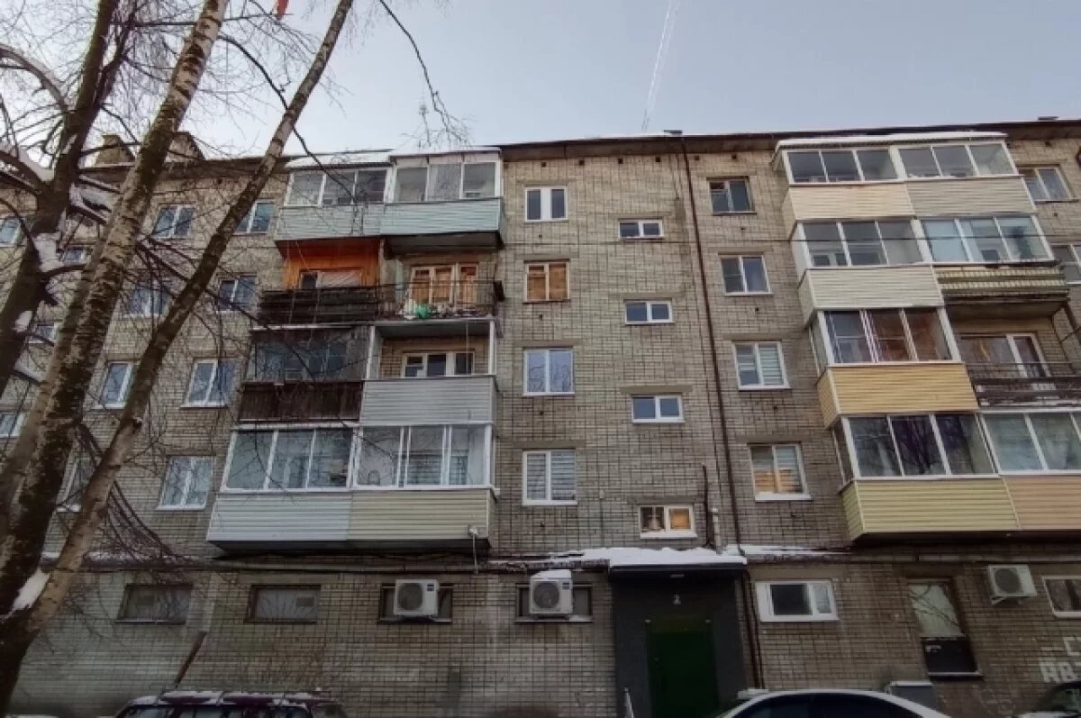    Жильцам третьего и четвертого подъездов разрешили вернуться в свои квартиры.