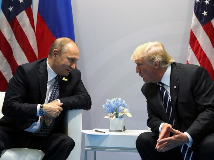 Президент России Владимир Путин и его коллега из США Дональд Трамп. Фото: Администрация президента РФ
