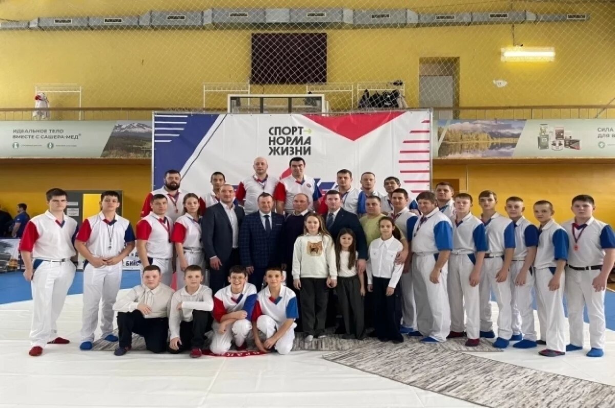    Томские самбисты завоевали медали на всероссийских соревнованиях