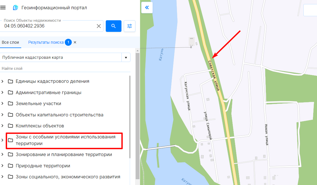 На карте видно, что вдоль федеральной трассы действуют ограничения, при строительстве нужно выдержать расстояние от дороги (Источник: https://pkk.rosreestr.ru/)