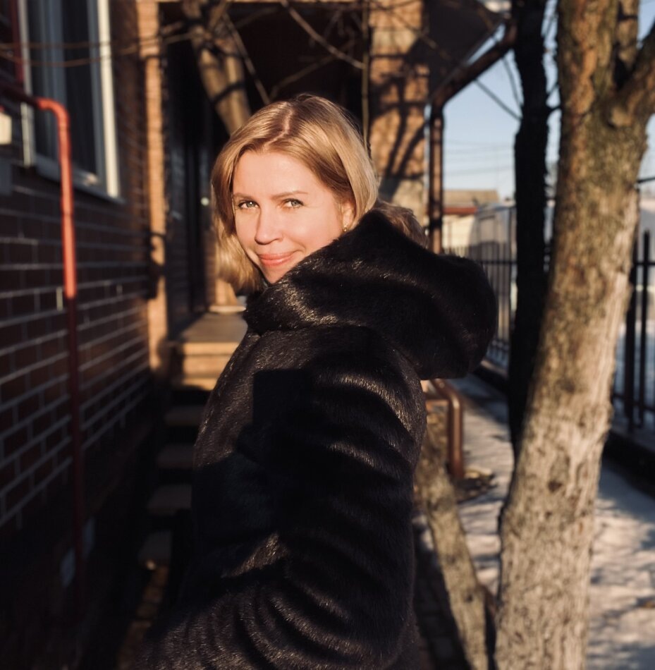 

Всё, чем человек обязан психологу за его помощь - это деньги за проведенную консультацию, за терапевтическую сессию. И больше ничего.