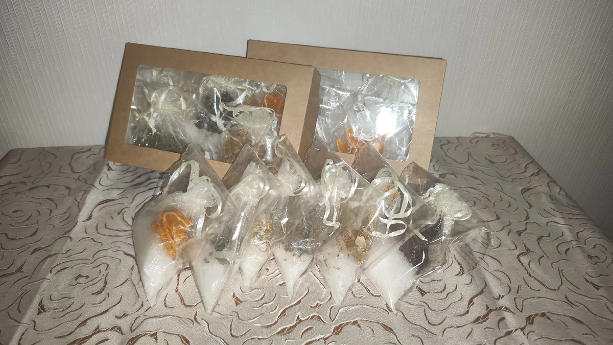 Саше с магической солью