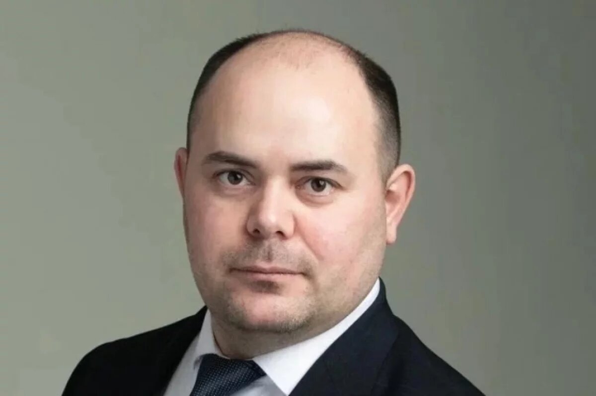    По словам министра, неизвестные рассылают сообщения от его имени в Телеграме с фейкового аккаунта