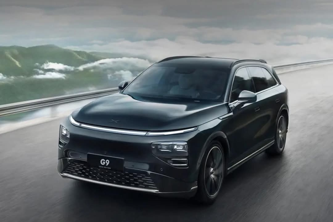 Китайский электромобиль Xpeng G9