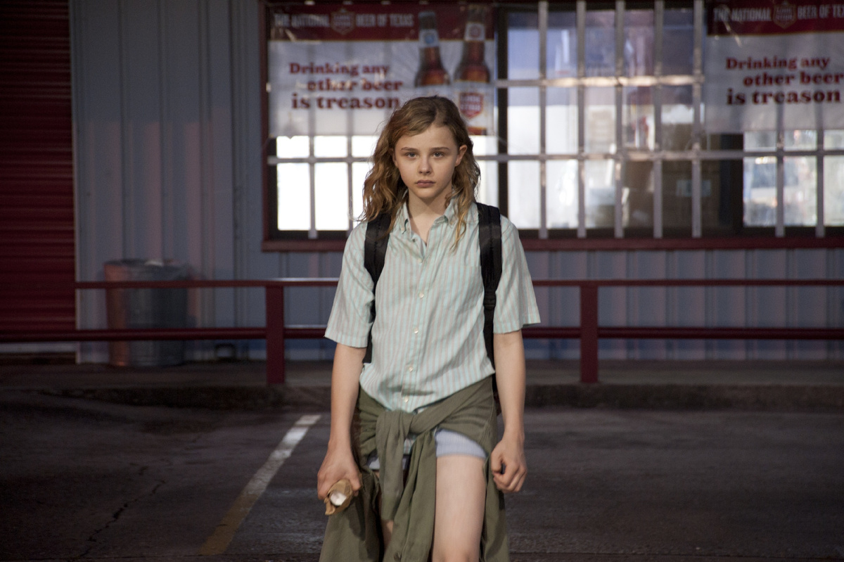 Кадр из фильма «Поля» (2011)