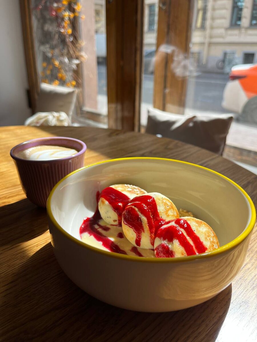 Сырники в кафе Kolokol на Колокольной ул., 6