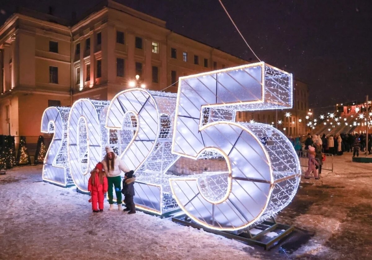    Беглов на «отлично» оценил подготовку Петербурга к Новому году