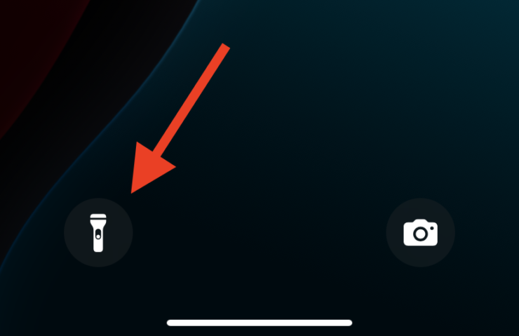    Кнопка включения фонарика по умолчанию доступа на экране блокировки