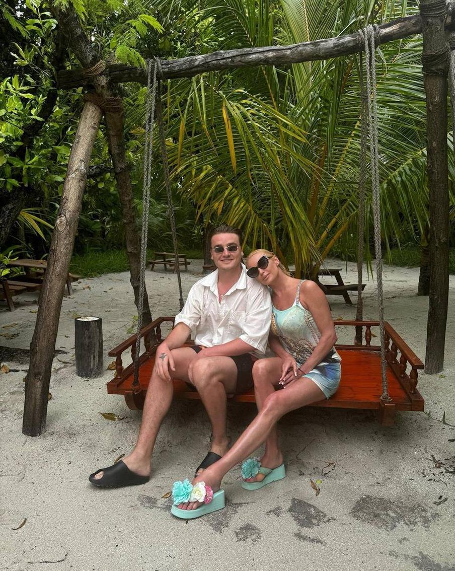 Анастасия отдыхает и танцует со своим другом Марчело. @ Анастасия Волочкова