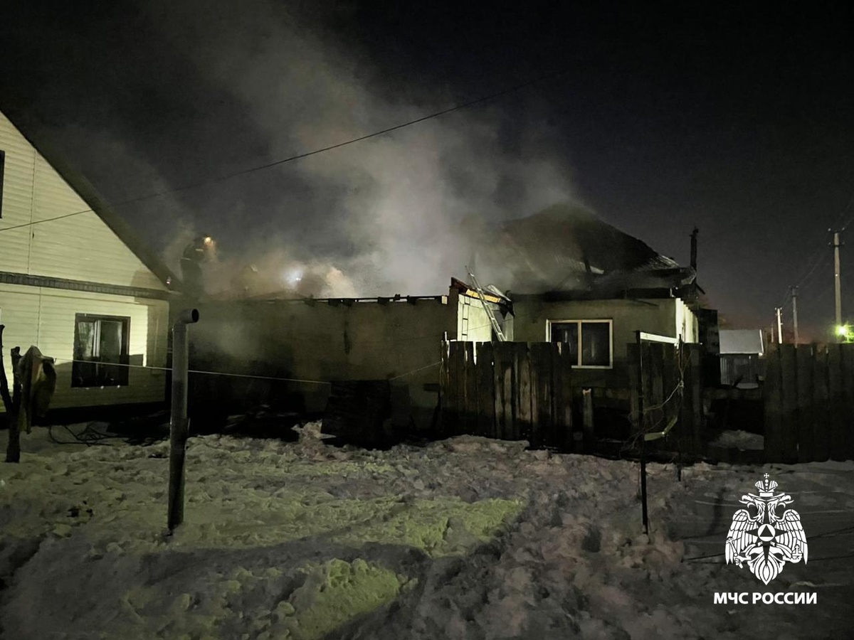    Двое детей погибли в пожаре в поселке Каргала, еще четверо - серьезно пострадали