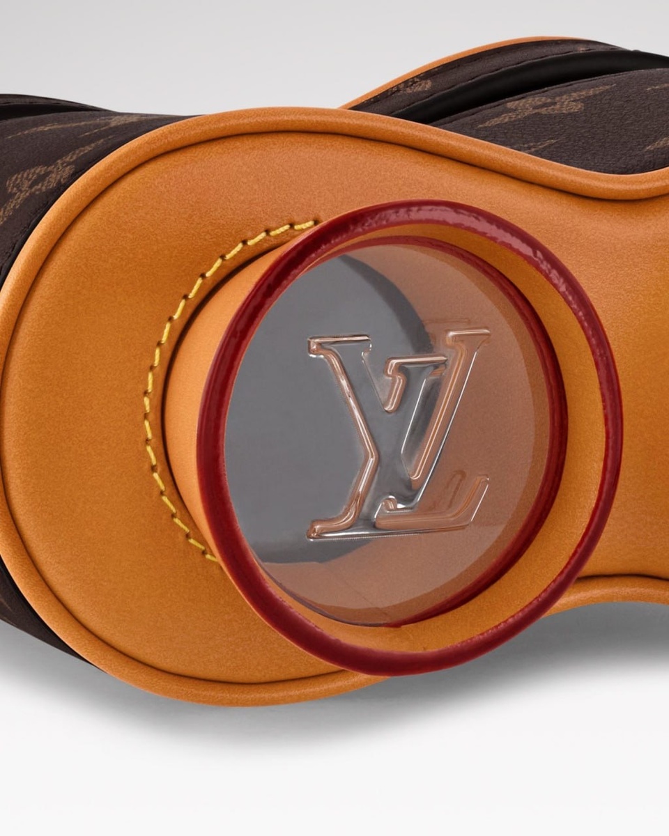 Louis Vuitton выпустил сумку-бинокль за $8 600  