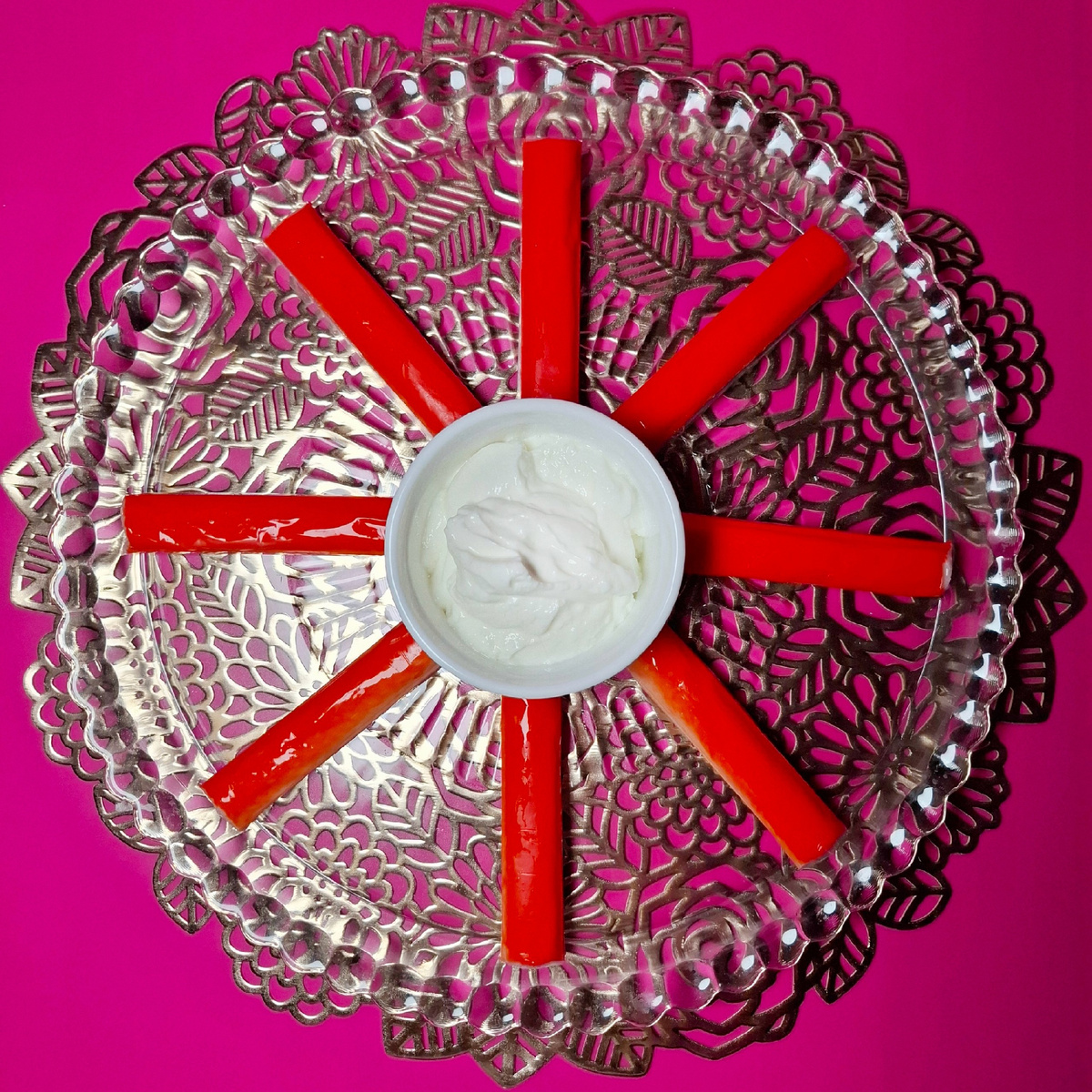 не вздрагивайте - это всего лишь крабовые палочки)