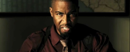 
Джакс – Полицейский, борющийся с преступностью в Deacon City. Рассказывает Скорпиону о турнире и Шан Сунге, и просит его принять в нем участие.