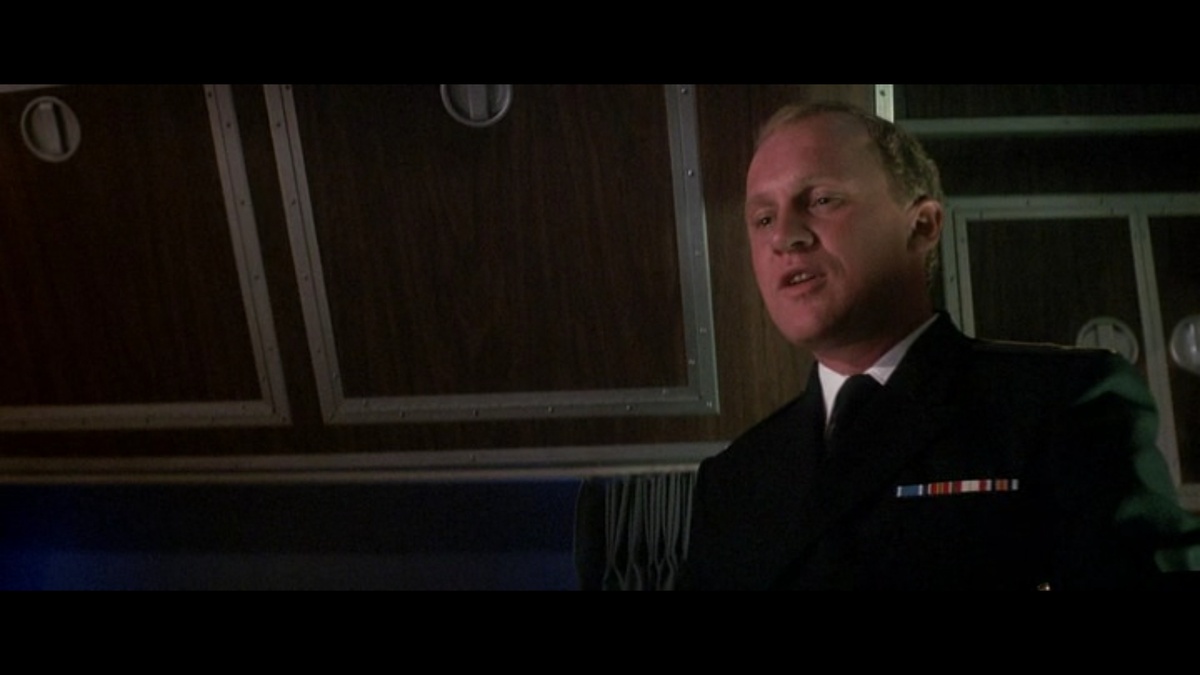 Старший лейтенант замполит Путин в каюте командира. Кадр из фильма