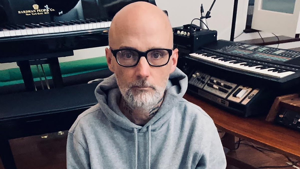 Американский DJ, певец и композитор - Moby