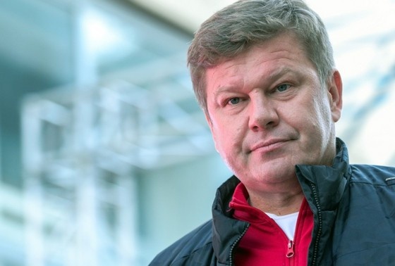    Дмитрий Губерниев