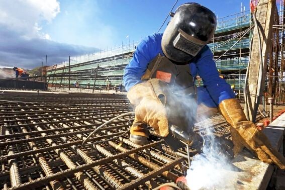 Сварка арматуры вфундаменте при больших объемах работ