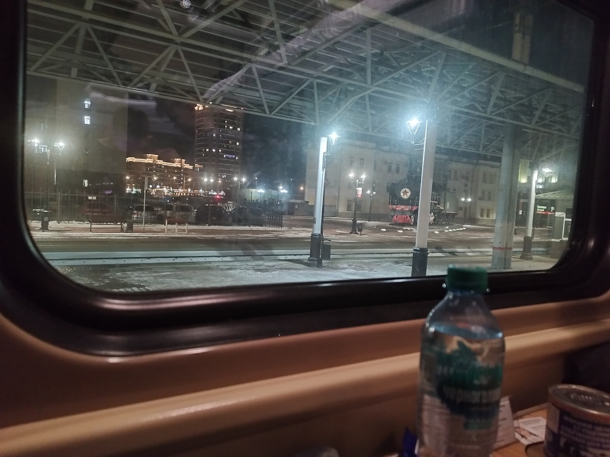 Не очень люблю ночные переезды: не могу спать. Хотя раньше стук колёс очень даже убаюкивал. Фото из личного архива автора. 