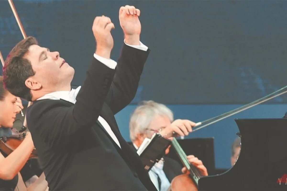    Пианист Денис Мацуев рассказал местах своего детства в Иркутске