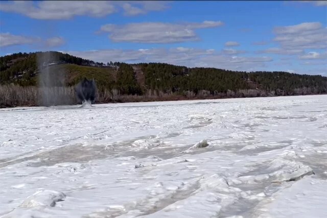    Какая толщина льда на Байкале сегодня, 15 января?