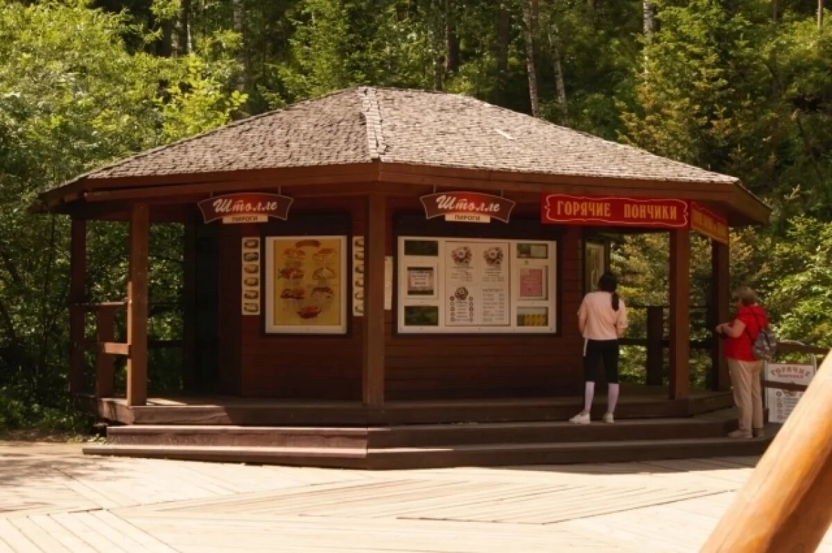    На красноярских Столбах временно закрыли кафе и магазины