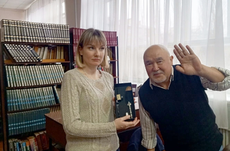    ОЛьга Воронина и Усман Алимбеков на церемонии передачи полномочий