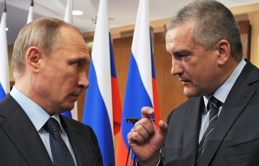    Аксенов обеспокоен выбросом мазута на побережье Крыма. Что сделал Путин?