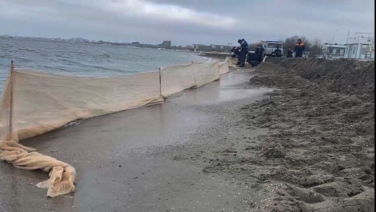    Полипропиленовые сетки / кадр из видео Оперативного штаба Краснодарского края