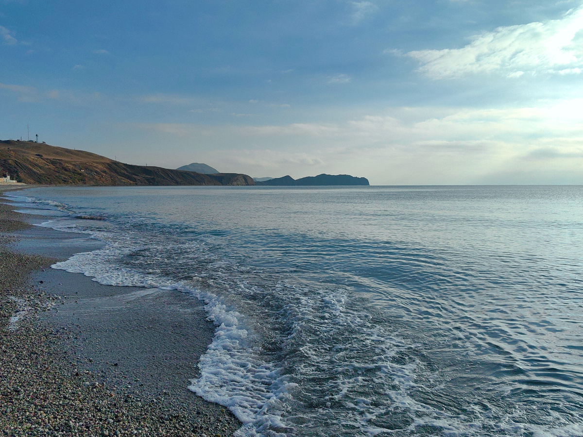 Сегодня на пляже ДИМ за холмом Юнге. Фото автора канала