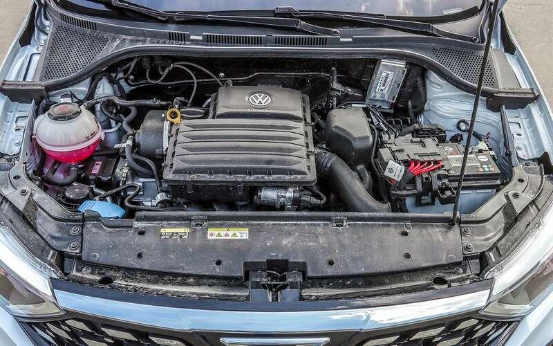    Несмотря на объем 1,5 литра, двигатель Джетты унифицирован с хорошо знакомым нам мотором 1.6 серии ЕА211.