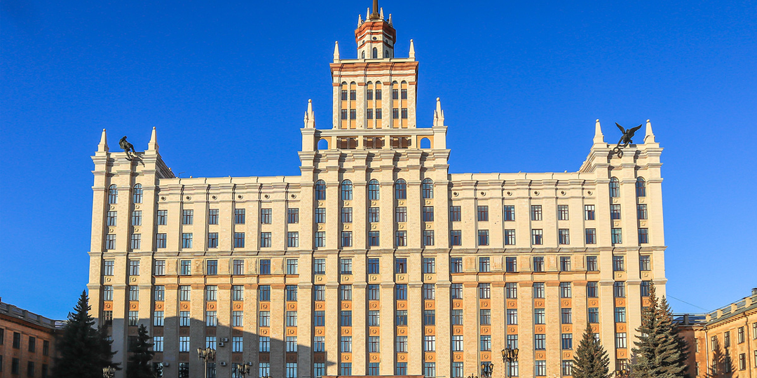 Главный корпус ЮУрГУ, "сталинская высотка" в Челябинске