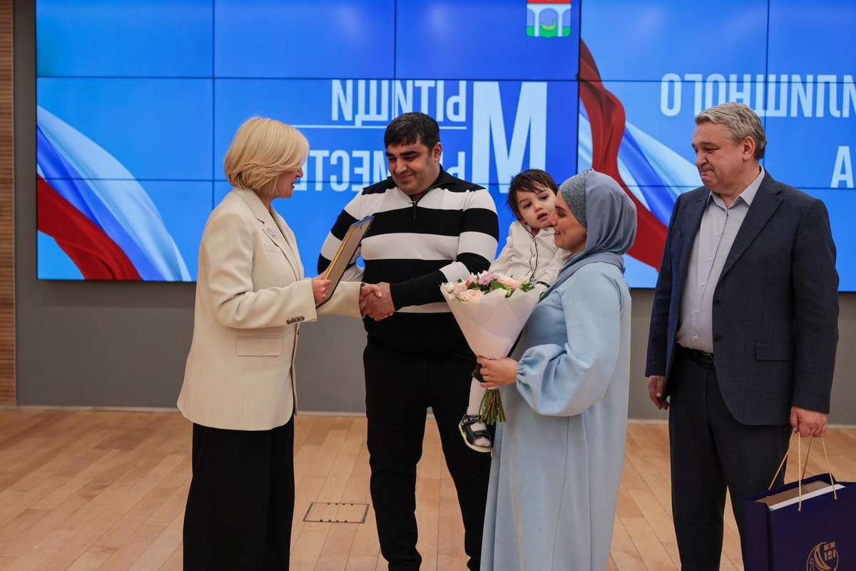 Россия: главные причины почему чиновники подарили квартиру мигрантам. Фото из Яндекс картинки