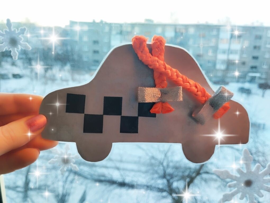 Серебристая, почти как моя ))