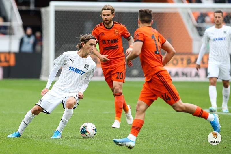    ФК «Урал» покидает легендарный игрок Эрик Бикфалви