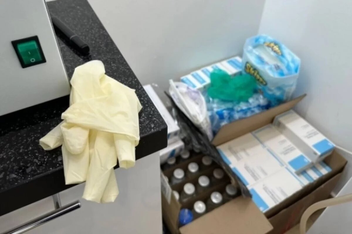    Погибшая в столичной клинике красоты волгоградка звала с собой своих коллег