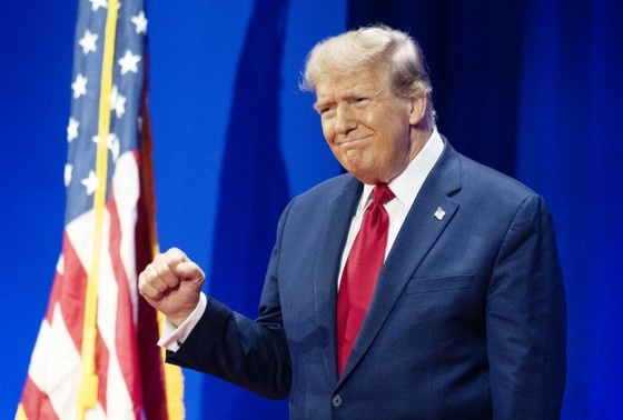    Дональд Трамп