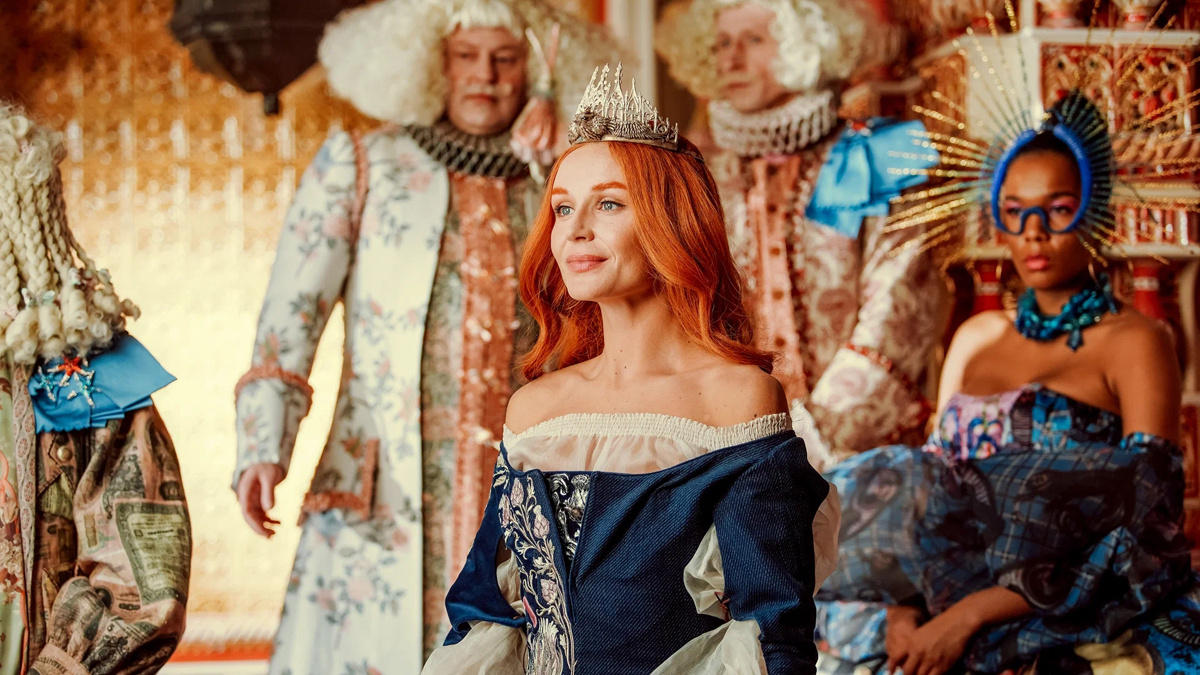 Полина Гагарина могла бы блеснуть... Кадр из фильма "Летучий корабль"